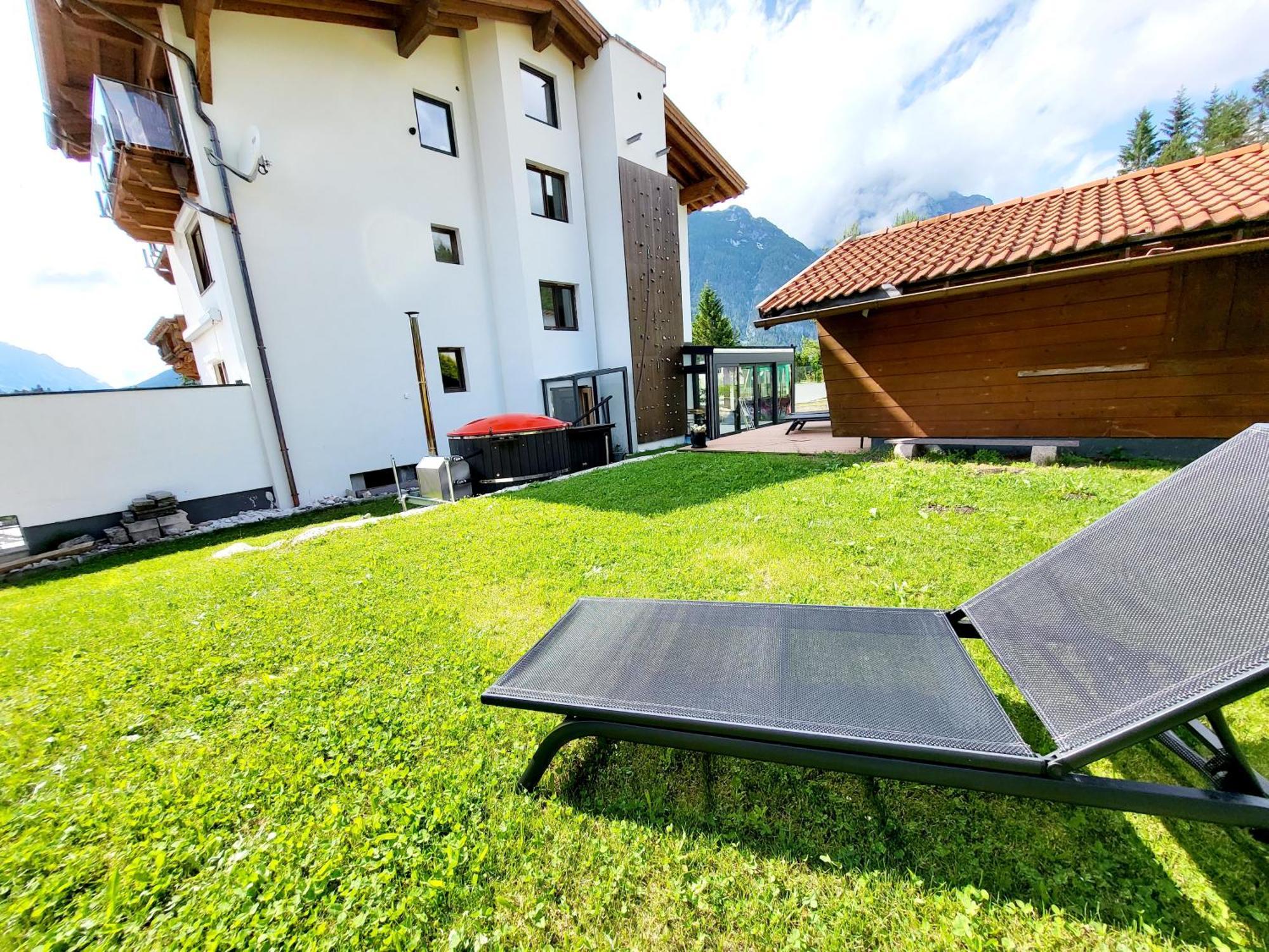Schickster Sky Lodge Лойташ Экстерьер фото